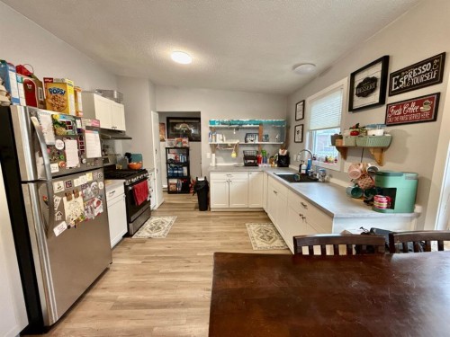 2626 23 Avenue South, Lethbridge, AB - Indoor