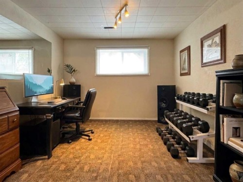 2409 20 Street North, Lethbridge, AB - Indoor Photo Showing Office