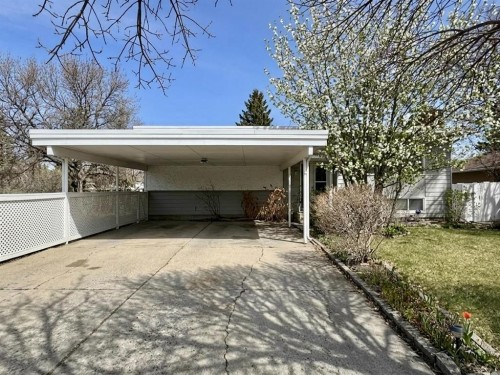 2409 20 Street North, Lethbridge, AB - Outdoor With Deck Patio Veranda