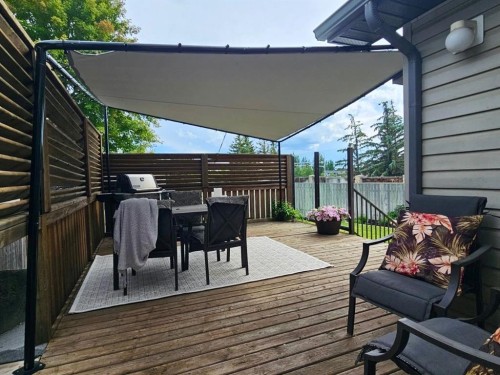 2 Riverbrook Close West, Lethbridge, AB 