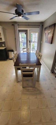 337 Ojibwa Place West, Lethbridge, AB - Indoor