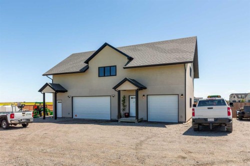 1 Edgemoor Way West, Lethbridge, AB - Outdoor
