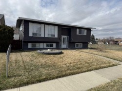 2510 18 Street NORTHLethbridge, AB T1H 4M8