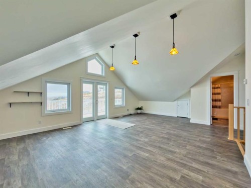 42015 Rr280, Hill Spring, AB - Indoor Photo Showing Other Room