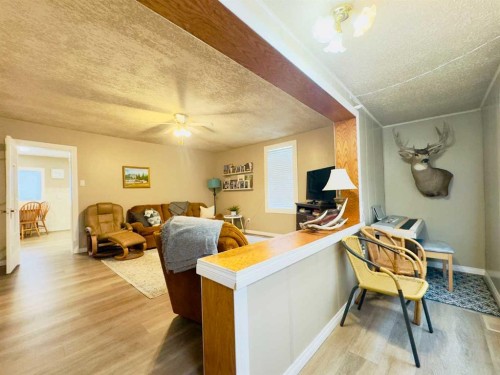 20970 7 Avenue, Bellevue, AB - Indoor