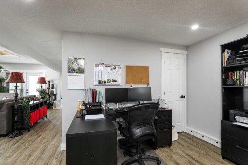 31-1410 43 Street South, Lethbridge, AB 
