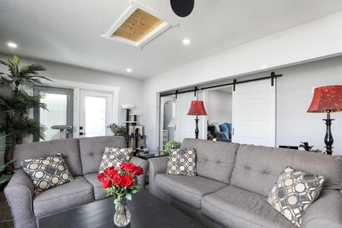 31-1410 43 Street South, Lethbridge, AB 