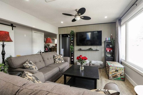 31-1410 43 Street South, Lethbridge, AB 