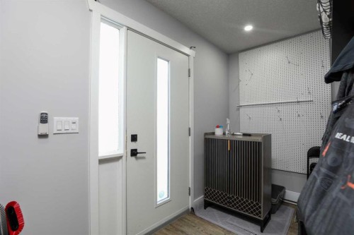 31-1410 43 Street South, Lethbridge, AB 