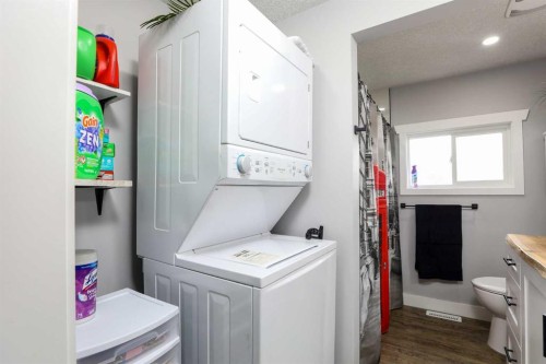 31-1410 43 Street South, Lethbridge, AB 