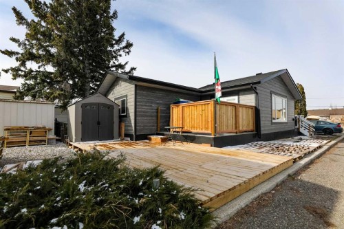31-1410 43 Street South, Lethbridge, AB 