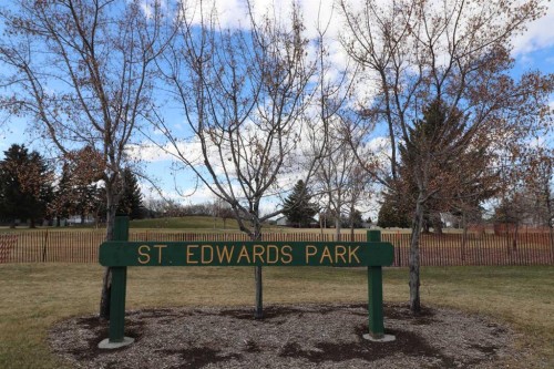 8-1739 St Edward Boulevard North, Lethbridge, AB - Outdoor