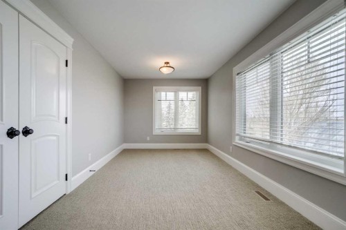 224010 Twp Rd 9-2, Rural Lethbridge County, AB - Indoor Photo Showing Other Room