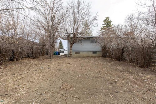 74 Carleton Place West, Lethbridge, AB - Outdoor