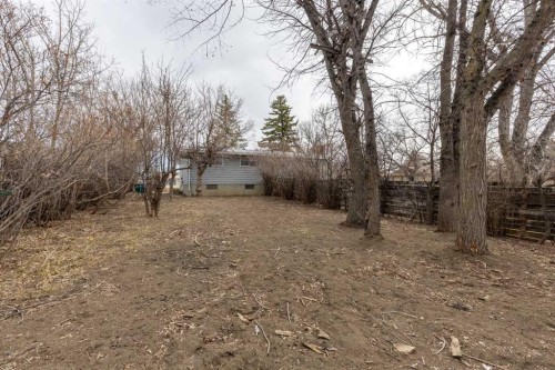 74 Carleton Place West, Lethbridge, AB - Outdoor