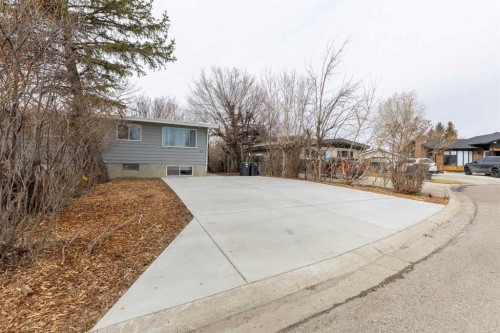 74 Carleton Place West, Lethbridge, AB - Outdoor