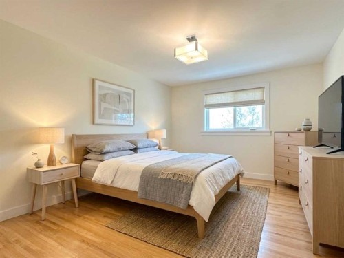 2302 14 Avenue South, Lethbridge, AB - Indoor Photo Showing Bedroom
