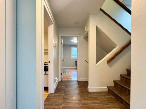 2302 14 Avenue South, Lethbridge, AB - Indoor Photo Showing Other Room