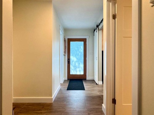 2302 14 Avenue South, Lethbridge, AB - Indoor Photo Showing Other Room