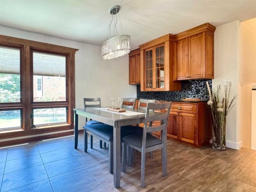 2302 14 Avenue South, Lethbridge, AB - Indoor Photo Showing Dining Room