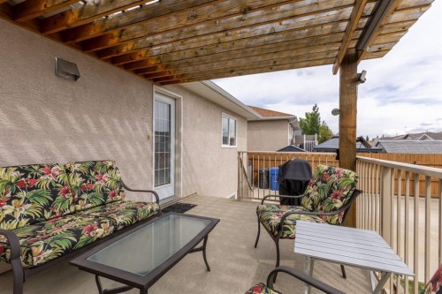 389 Kodiak Boulevard North, Lethbridge, AB - Outdoor With Deck Patio Veranda With Exterior