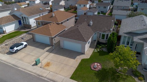 389 Kodiak Boulevard North, Lethbridge, AB - Outdoor