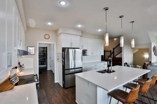 261 Agnes Short Place North, Lethbridge, AB - Indoor Photo Showing Other Room