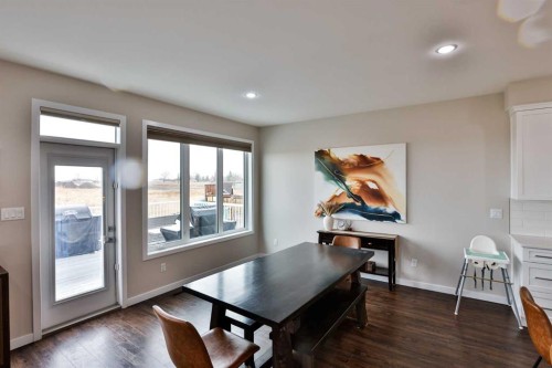 261 Agnes Short Place North, Lethbridge, AB - Indoor