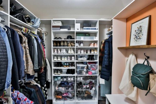 261 Agnes Short Place North, Lethbridge, AB - Indoor With Storage