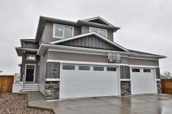 261 Agnes Short Place NORTHLethbridge, AB T1H 7G4