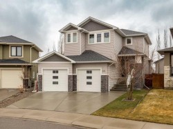 424 Sixmile Cove SOUTHLethbridge, AB T1K 5V5