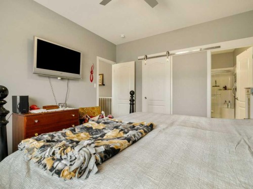 3-322 Northlander Bend West, Lethbridge, AB - Indoor Photo Showing Bedroom