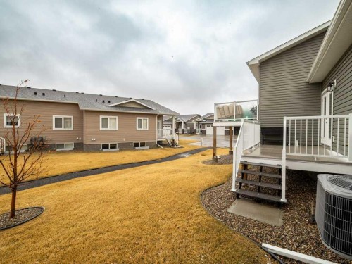 3-322 Northlander Bend West, Lethbridge, AB - Outdoor With Exterior