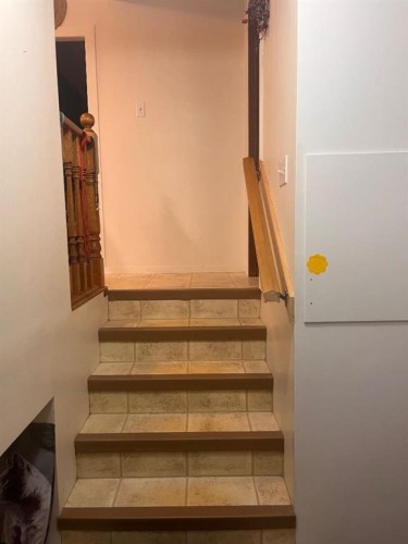 306 4Th Avenue, Warner, AB - Indoor Photo Showing Other Room