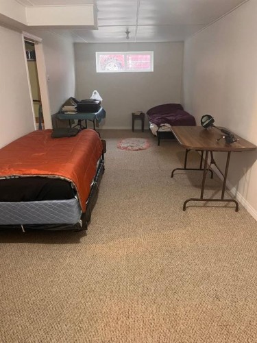306 4Th Avenue, Warner, AB - Indoor Photo Showing Bedroom