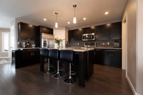 26 Riverglen Link West, Lethbridge, AB - Indoor Photo Showing Kitchen With Upgraded Kitchen