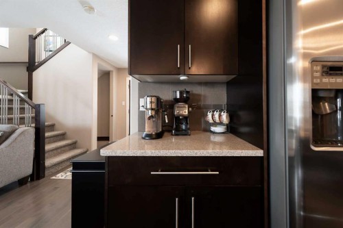 26 Riverglen Link West, Lethbridge, AB - Indoor Photo Showing Kitchen