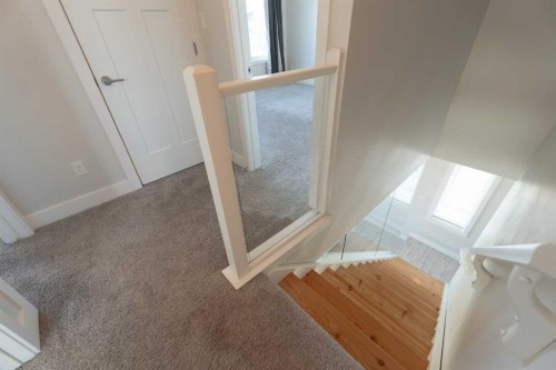 201 Grassland Boulevard West, Lethbridge, AB - Indoor Photo Showing Other Room