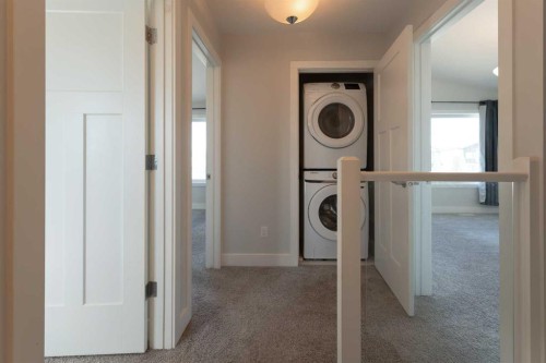 201 Grassland Boulevard West, Lethbridge, AB - Indoor Photo Showing Laundry Room
