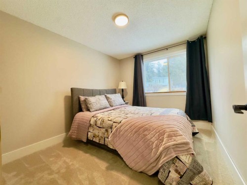 2802 77 Street, Coleman, AB - Indoor Photo Showing Bedroom
