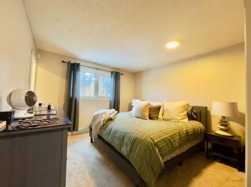 2802 77 Street, Coleman, AB - Indoor Photo Showing Bedroom
