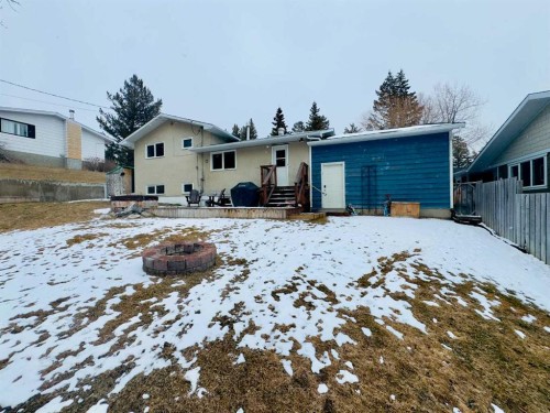 2802 77 Street, Coleman, AB - Outdoor