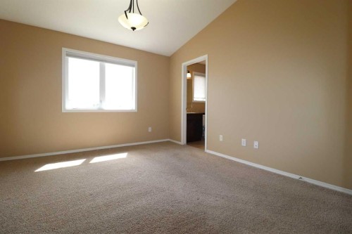 1664 Coalbanks Boulevard West, Lethbridge, AB - Indoor Photo Showing Other Room