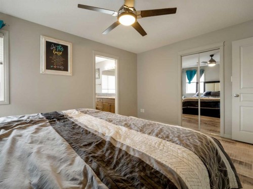 214 Firelight Crescent West, Lethbridge, AB - Indoor Photo Showing Bedroom