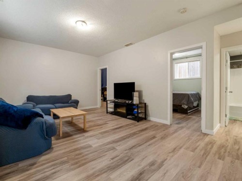 214 Firelight Crescent West, Lethbridge, AB - Indoor