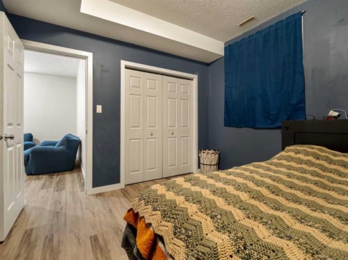 214 Firelight Crescent West, Lethbridge, AB - Indoor Photo Showing Bedroom