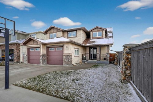 64 Riverhurst Cove WEST Lethbridge, AB T1K 6Y8