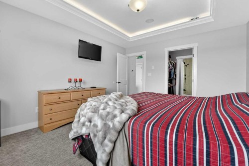 64 Riverhurst Cove West, Lethbridge, AB - Indoor Photo Showing Bedroom