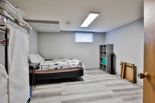 2618 20 Avenue South, Lethbridge, AB - Indoor