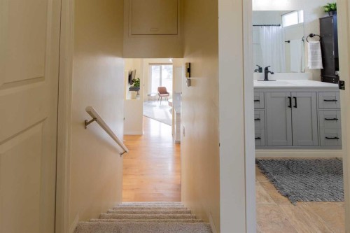 28 Dakota Road West, Lethbridge, AB - Indoor Photo Showing Other Room